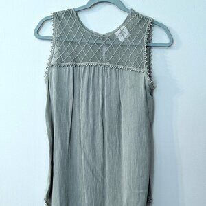 Knox Rose Women's Pale Sage Green Gauzy Sleeveless Top. Size XS.